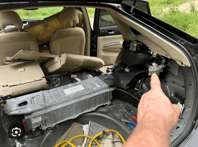 Cooling fan location in 2004-2009 Prius | iHybrid Battery | Lower Mainland